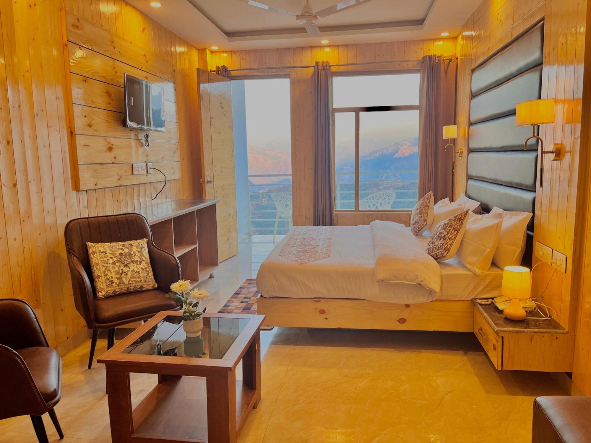 Hotel Classic Crown - #Scenic Mountain View #Open Terrace #Parking #Premium Rooms With Balcony #Guest Preferred #Best Selling Hotel In Mussoorie Luaran gambar